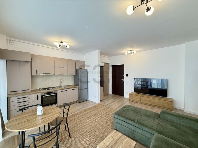 Rond Alba Iulia, Decebal, apartament 2 camere lux, totul nou, prima inchiriere, loc parcare.